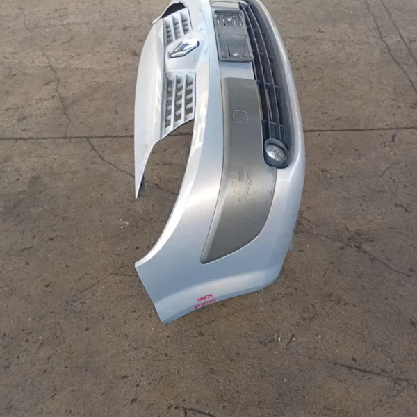 Paraurti anteriore Renault Scenic 2a Serie (2003 – 2009) 1.6 82 KW benzina 7701477299 K4M T7