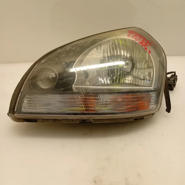 Faro ant. sinistra Hyundai Tucson (2004 – 2010) 2.0 104 KW 921032E022 G4GC