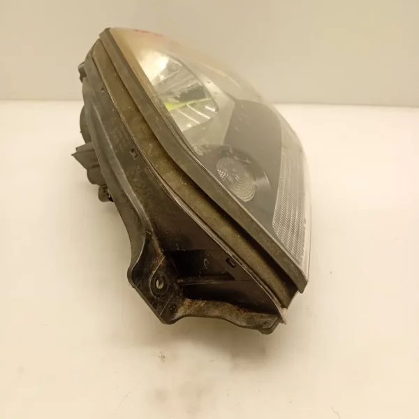Faro ant. sinistra Hyundai Tucson (2004 – 2010) 2.0 104 KW 921032E022 G4GC