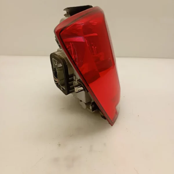 Faro posteriore Volkswagen POLO 2010 6R0945095AH