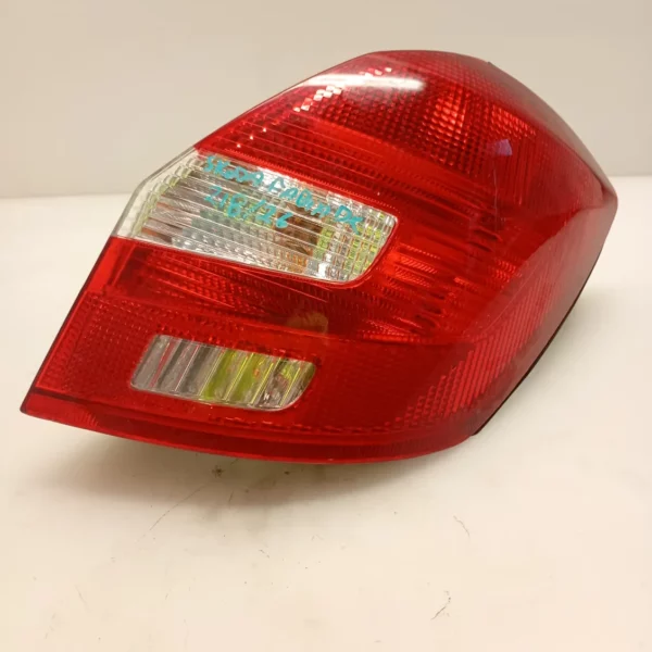 Faro posteriore Skoda FABIA 2009 5J6945112