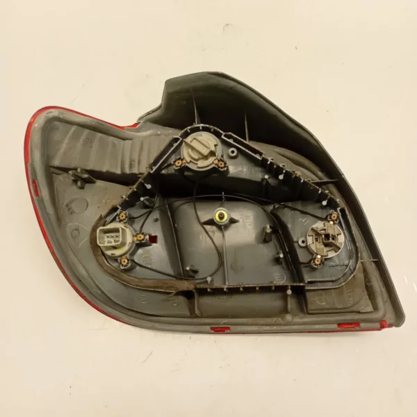 Faro posteriore destra Toyota Yaris (1999 – 2005) 1.4 55 KW diesel 8155052130 1ND TV