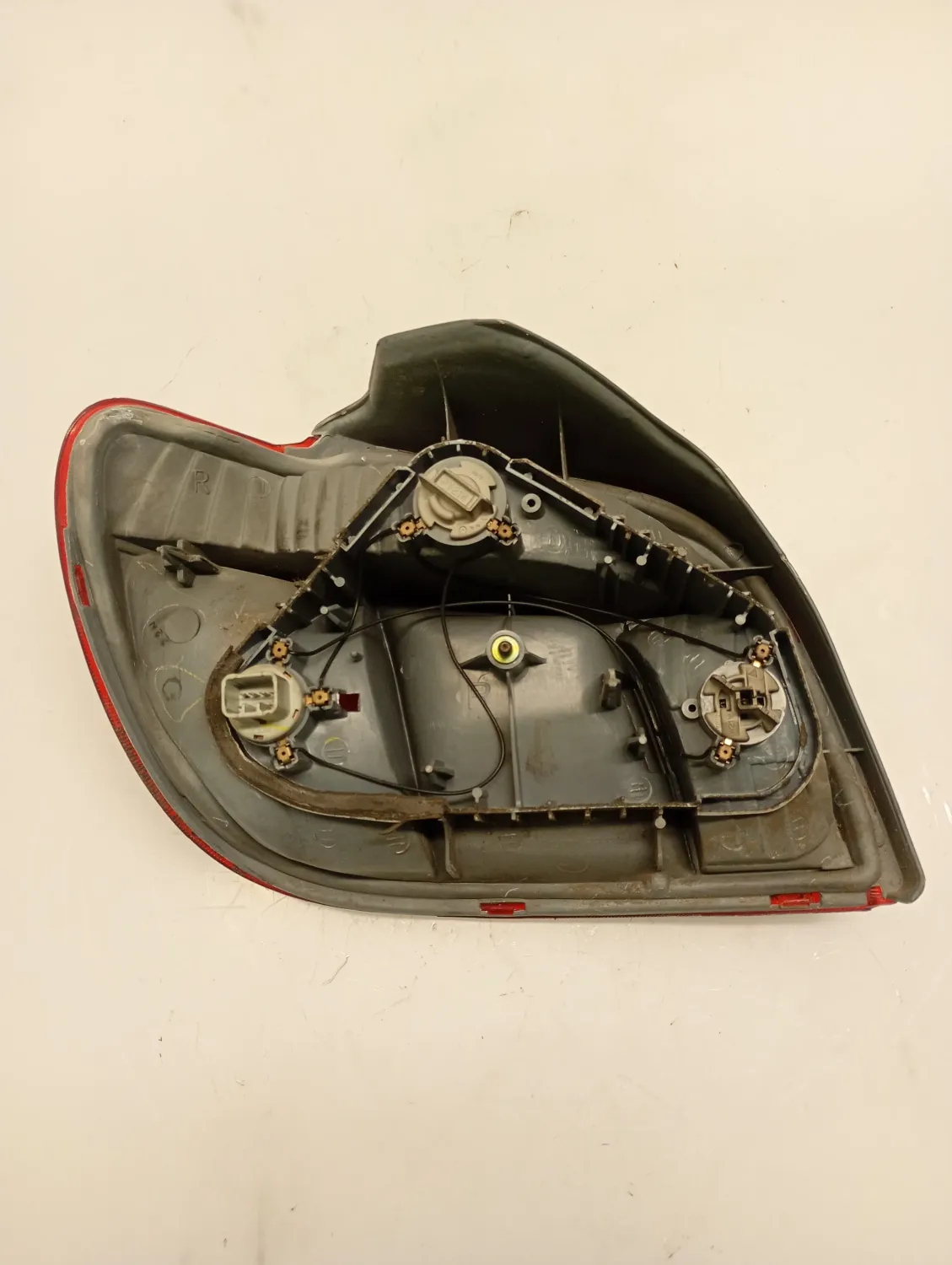 Faro posteriore Toyota Yaris 2002 8155052130