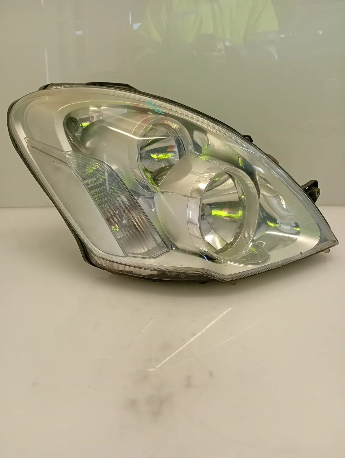 Faro ant. destra Iveco Daily Furgone (2011 – 2014) 2.3 93 KW diesel 5801375741 F1AE3481B