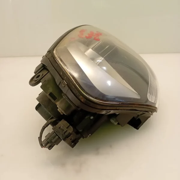 Faro ant. destra Hyundai Tucson (2004 – 2010) 2.0 104 KW 921042E022 G4GC