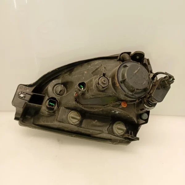 Faro ant. destra Hyundai Tucson (2004 – 2010) 2.0 104 KW 921042E022 G4GC