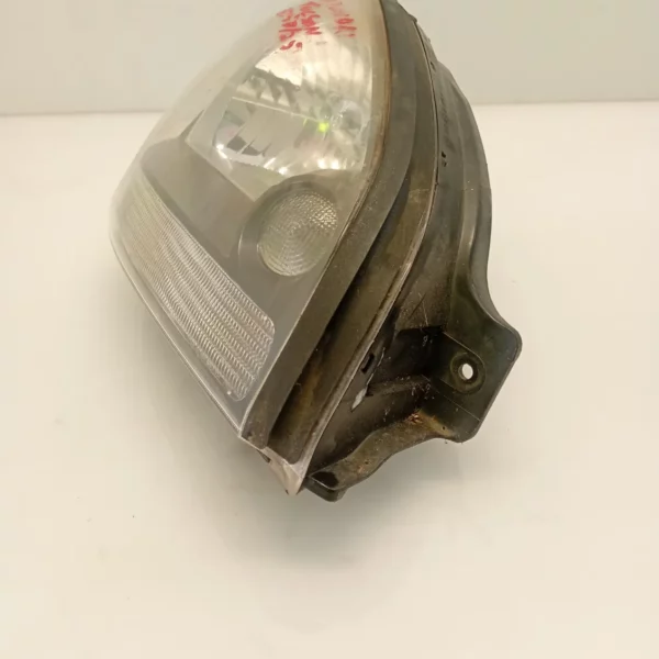 Faro ant. destra Hyundai Tucson (2004 – 2010) 2.0 104 KW 921042E022 G4GC