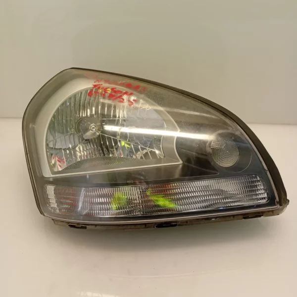 Faro ant. destra Hyundai Tucson (2004 – 2010) 2.0 104 KW 921042E022 G4GC