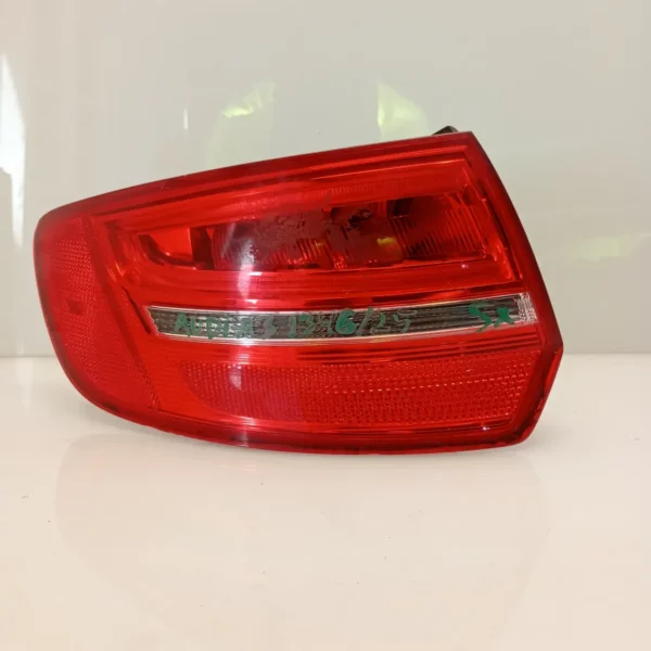 Faro posteriore est. sinistra Audi A3 (2003 – 2010) 1.6 77 KW diesel 8P4945095E CAY