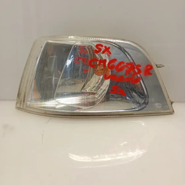 Freccia ant. sinistra Volvo V40 (2000 – 2004) 1.9 85 KW diesel D4192T3