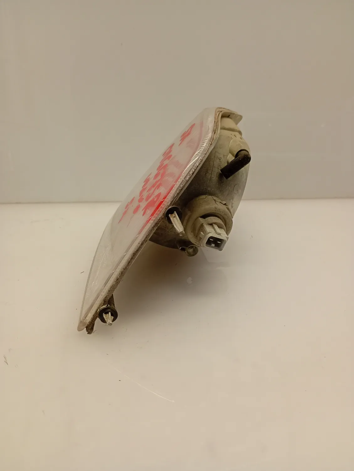 Freccia ant. sinistra Volvo V40 (2000 – 2004) 1.9 85 KW diesel D4192T3