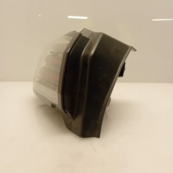 Faro posteriore Peugeot 208 2024 9823216880