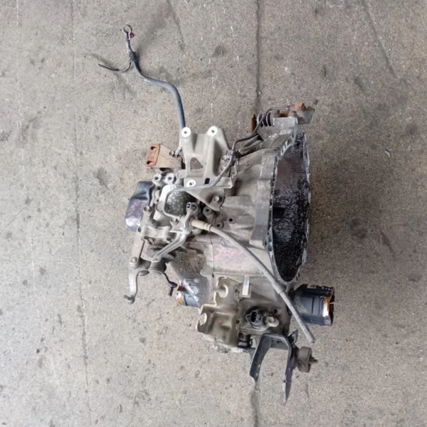 Cambio-5 marce Toyota Yaris 2002