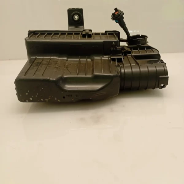 Scatola filtro aria Peugeot 208 2024 9817014180