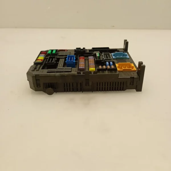 Scatola fusibili Peugeot 208 2024