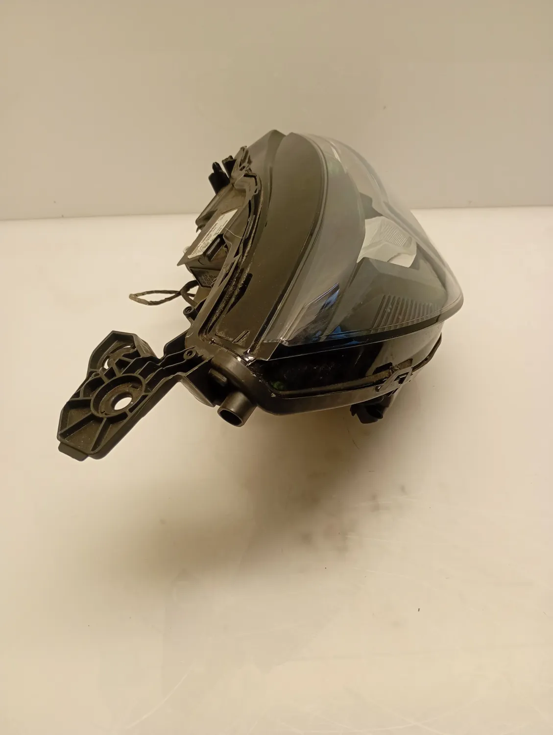 Faro ant. Peugeot 208 2024 9823193580