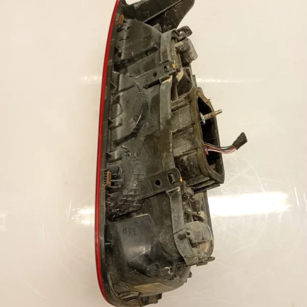 Faro posteriore Volkswagen UP! 2014 1S0945096G