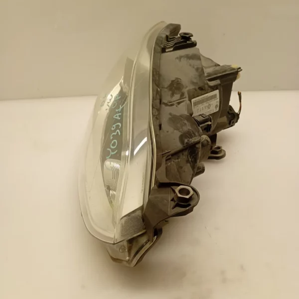 Faro ant. Volkswagen UP! 2014 1S1941016M