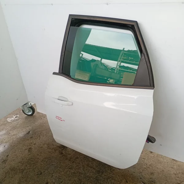Porta posteriore sinistra Opel Meriva (2010 – oggi) 1.3 70 KW diesel 13424211 A13DTE