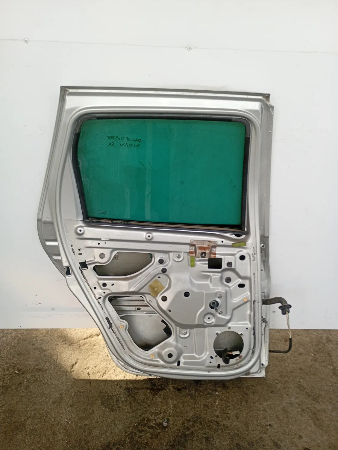 Porta posteriore Dacia DUSTER 2010 821018552R