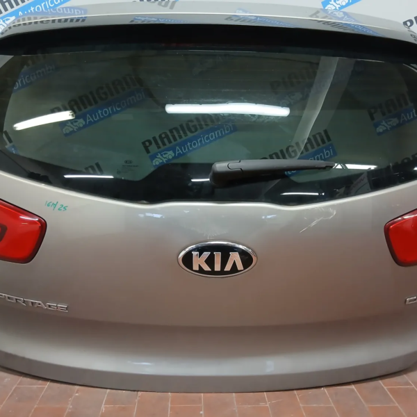 Portellone post. Kia Sportage 3a Serie (2014 – 2016) 1.7 85 KW diesel 737003W010 D4FD