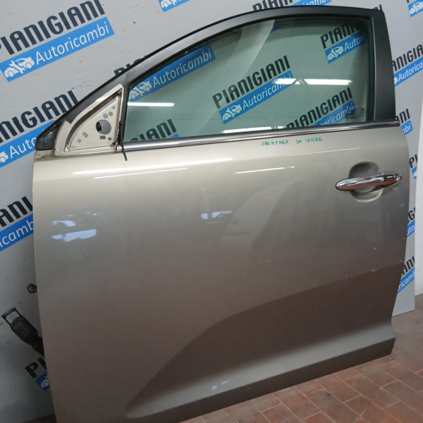 Porta anteriore Kia SPORTAGE 3a Serie 2015 760033W001