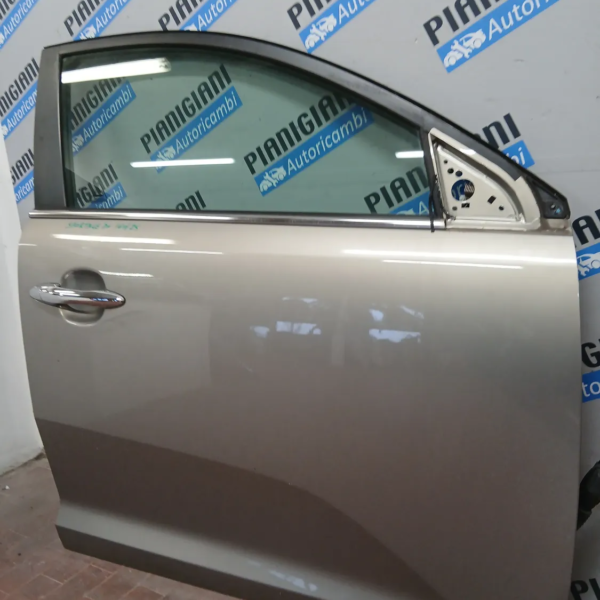 Porta anteriore Kia SPORTAGE 3a Serie 2015 760043W001