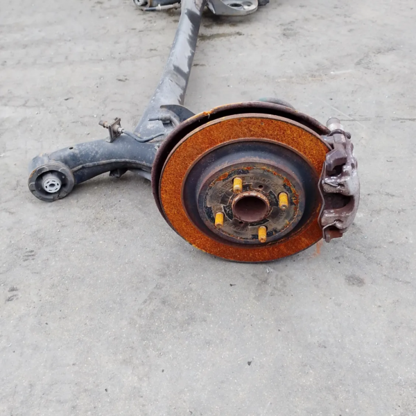 Assale posteriore Toyota Yaris 2012 421100D340