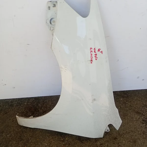 Parafango anteriore sinistra Volkswagen Polo (2014 – 2018) 1.4 55 KW diesel 6R0821105H CUS