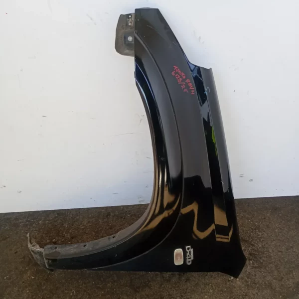 Parafango anteriore sinistra Toyota Rav 4 2a Serie (2000 – 2006) 2.0 85 KW diesel 5381242200 1CD FTV