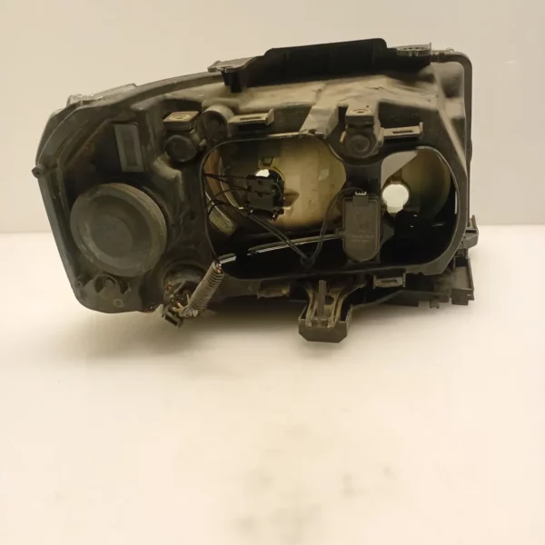 Faro ant. sinistra Land Rover Freelander (2006 – 2015) 2.2 118 KW LR043977