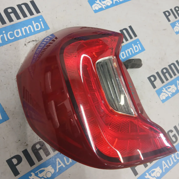 Faro posteriore Kia PICANTO 3a Serie 2018 92401G6000