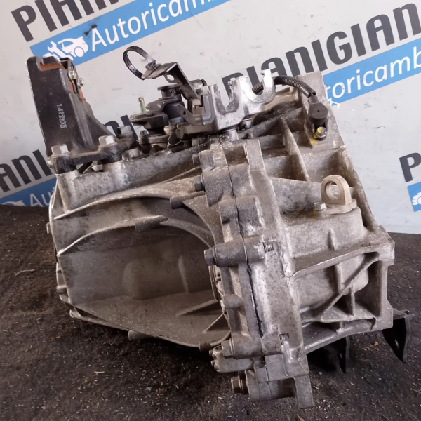 Cambio-6 marce Kia Sportage 3a Serie (2014 – 2016) 1.7 85 KW diesel D4FD