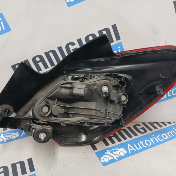 Faro posteriore est. sinistra Opel Corsa (2014 – 2019) 1.2 51 KW benzina 39090647 B12XER