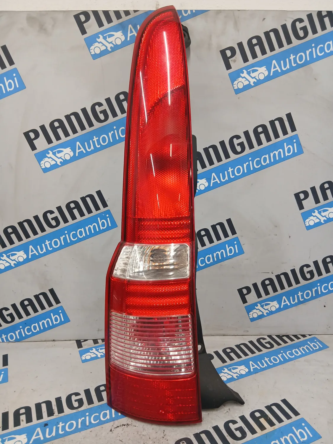 Faro posteriore Fiat PANDA 2009 51705459