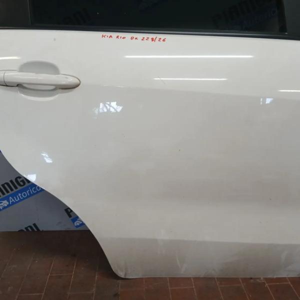 Porta posteriore destra Kia Rio 3a Serie (2011 – 2015) 1.4 66 KW diesel 770041W210 D4FC