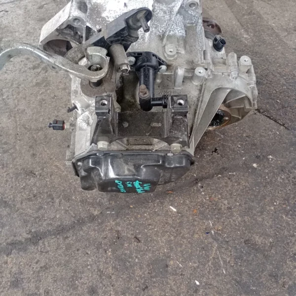 Cambio completo Volkswagen POLO 2012 02T300020R