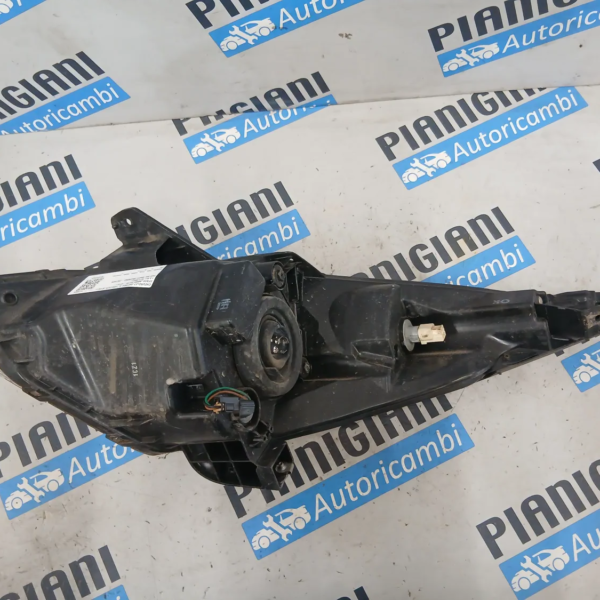 Faro ant. destra Chevrolet daewoo Spark (2010 – 2015) 1.0 50 KW benzina 95226892 B10D1