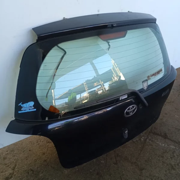 Portellone post. Toyota Yaris 2003 670050D020