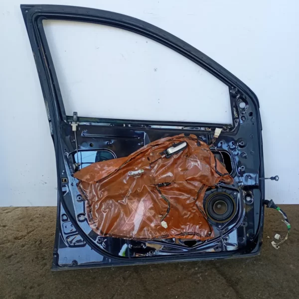 Porta anteriore sinistra Toyota Yaris (2001 – 2005) 1.0 48 KW benzina 670020D100 1SZ FE