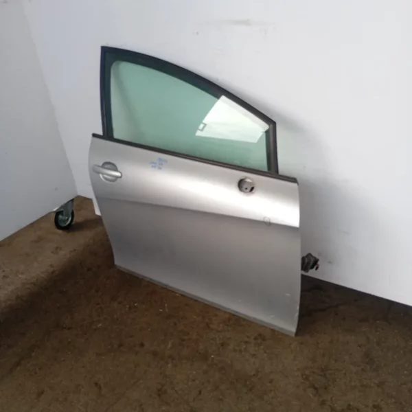 Porta anteriore Seat LEON 2009 1P0831056A