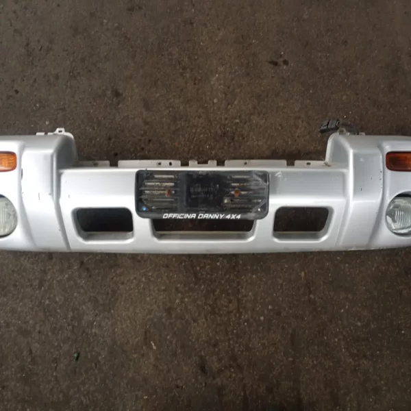 Paraurti anteriore Jeep Cherokee (2001 – 2004) K05066606AC 45RFE