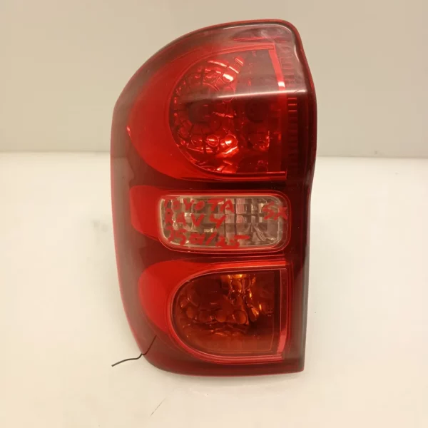 Faro posteriore Toyota RAV 4 2a Serie 2005 8156142060