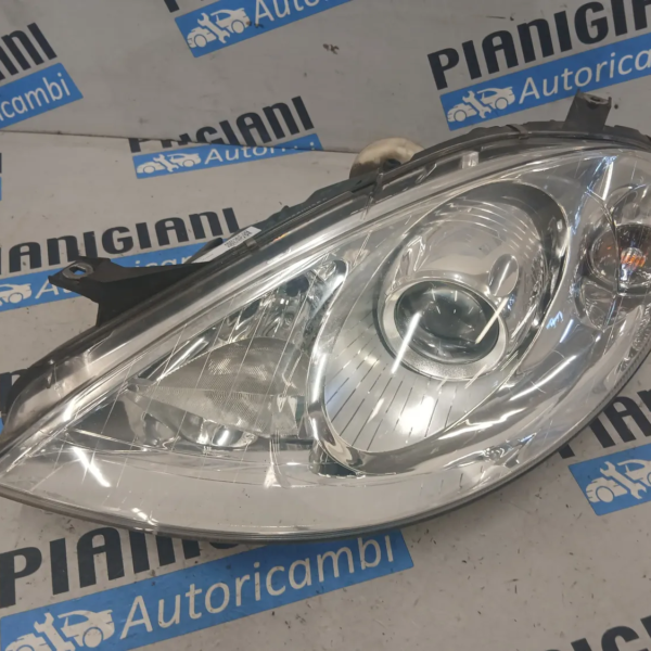 Faro ant. Mercedes Benz Classe A 2007 A1698205761