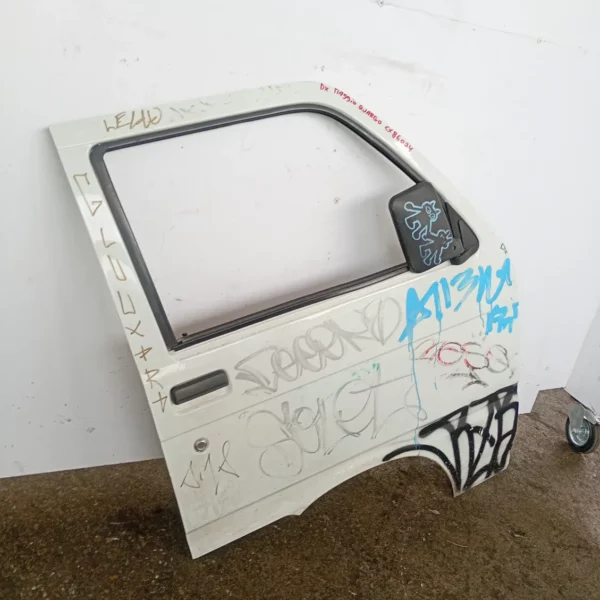 porta anteriore destra Piaggio Sconosciuto 2006 0.7 13 KW diesel LDW 702/P