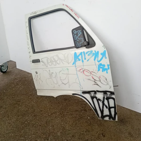 porta anteriore destra Piaggio Sconosciuto 2006 0.7 13 KW diesel LDW 702/P