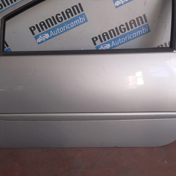 Porta anteriore sinistra Renault Twingo 2a Serie (2007 – 2012) 1.1 56 KW benzina 7751477647 D4F J7