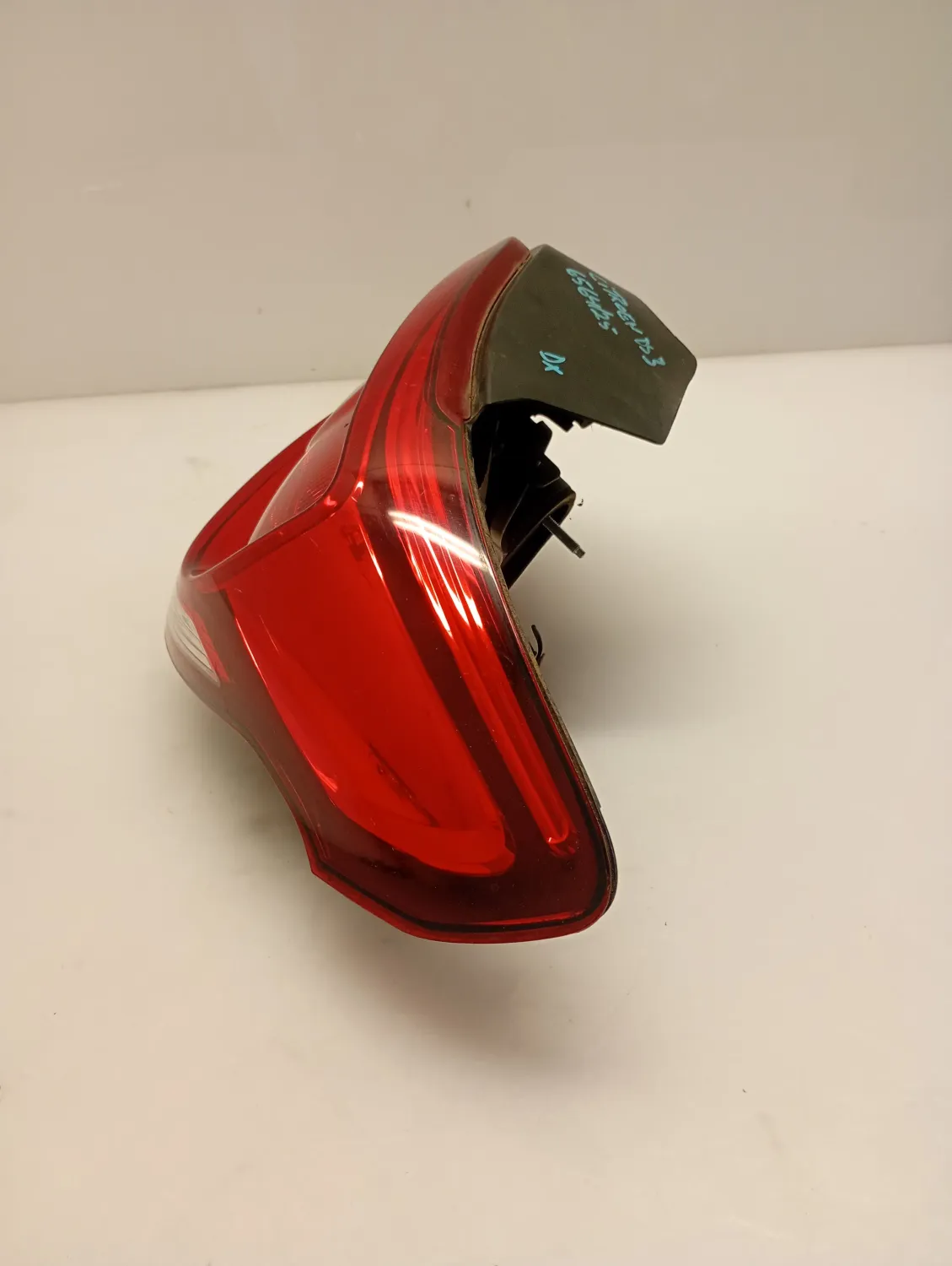 Faro posteriore destra Ds DS3 (2009 – 2016) 1.4 70 KW benzina 9676973380 8FP
