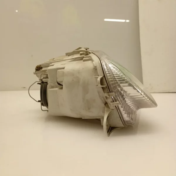 Faro ant. sinistra Alfa Romeo 147 (2000 – 2006) 1.9 85 KW diesel 51713272 937A2000