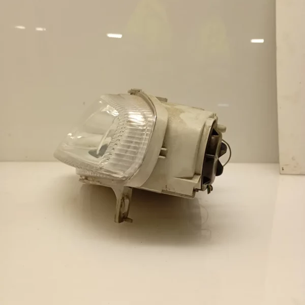 Faro ant. sinistra Alfa Romeo 147 (2000 – 2006) 1.9 85 KW diesel 51713272 937A2000